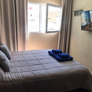 Casa De Playa Dpto Con Pileta Climatizada A 50 M Del Mar